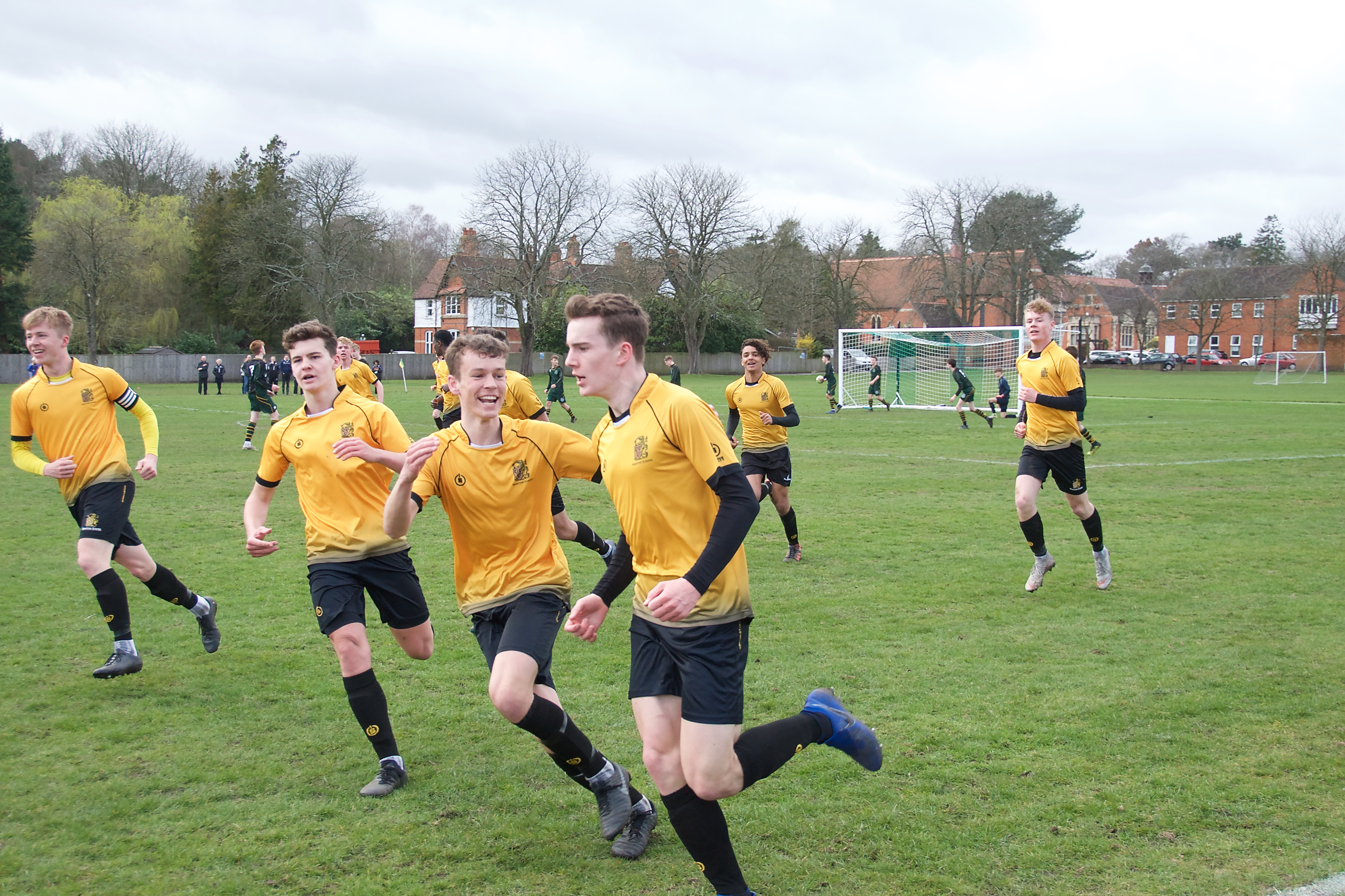 1st XI beat Forest 2-1 in tight friendly match