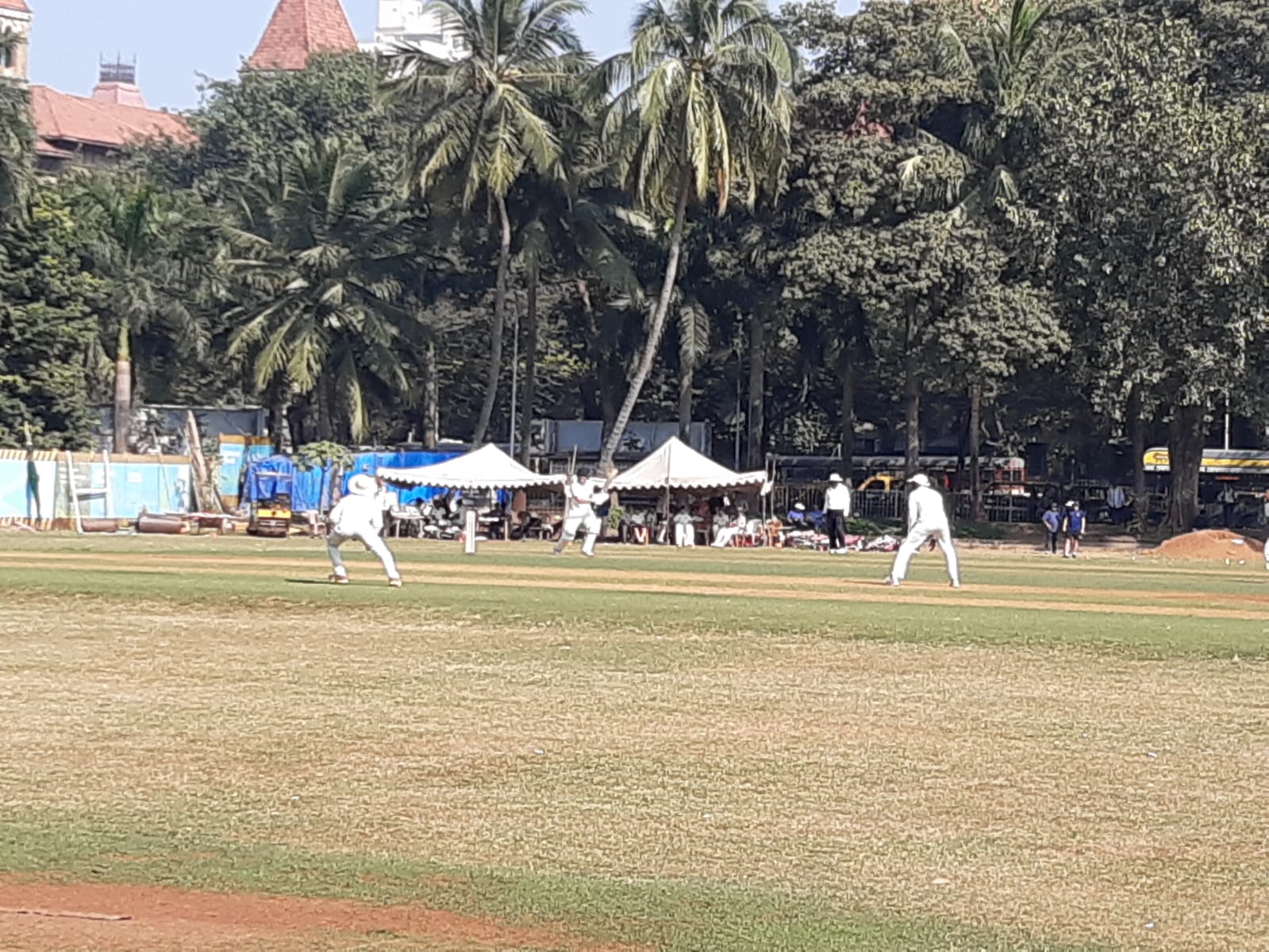 1st XI fall just short despite thrilling run-chase in final Mumbai match
